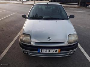 Renault Clio 1.5 dci Junho/01 - à venda - Comerciais / Van,