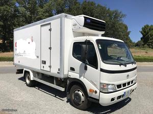 Toyota Dyna  Março/05 - à venda - Comerciais / Van,