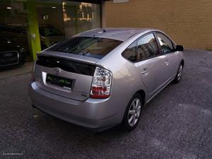 Toyota Prius 1.5Hybrid L/Revisões Dezembro/06 - à venda -