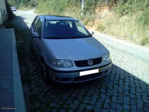 VW Polo 1.0 Confortline Março/00 - à venda - Ligeiros