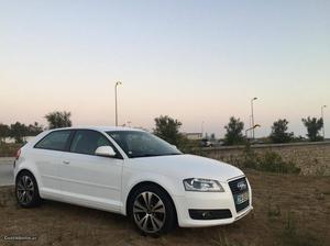 Audi A3 1.6TDI Full Extras Outubro/09 - à venda - Ligeiros