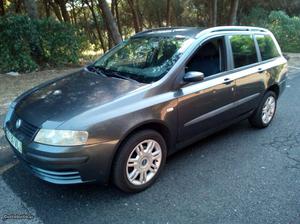 Fiat Stilo carrinha 1.9 JTD Agosto/03 - à venda - Ligeiros