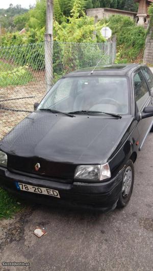 Renault Clio 1.1 cc Agosto/95 - à venda - Ligeiros