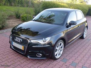 Audi A1 Sportback 105cv 5lug Agosto/12 - à venda - Ligeiros