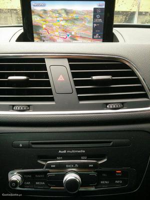 Audi Q3 audi Q3 S-Line Abril/13 - à venda - Monovolume /