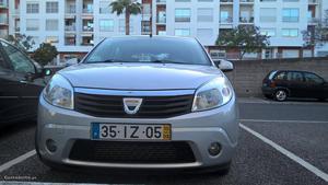 Dacia Sandero 1.5 Eco Março/10 - à venda - Ligeiros