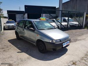 Fiat Punto i  Janeiro/95 - à venda - Ligeiros