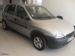 Opel Corsa v Março/98 - à venda - Ligeiros