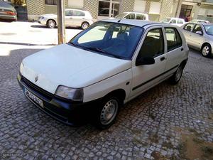 Renault Clio 1.2cc muito bom Fevereiro/92 - à venda -