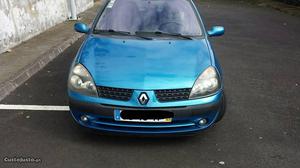 Renault Clio privileg Março/02 - à venda - Ligeiros