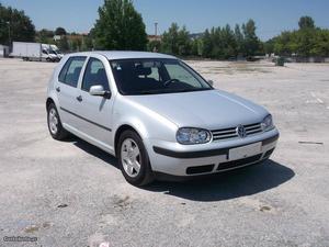 VW Golf v a/c Março/00 - à venda - Ligeiros