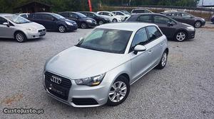 Audi A1 1.6TDI 105cv Novembro/13 - à venda - Ligeiros