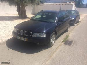 Audi A4 1.9 TDI PD 115cv Abril/00 - à venda - Ligeiros