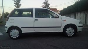 Fiat Punto TD60 Turbo Diesel Abril/98 - à venda -