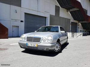 Mercedes-Benz E 220 D Elegance Maio/96 - à venda - Ligeiros