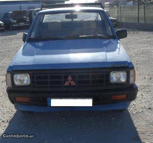 Mitsubishi Pick Up L200 B/Estado Setembro/87 - à venda -