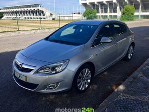Opel Astra 1.3 CDTi Cosmo Start/Stop