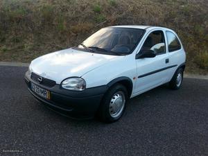 Opel Corsa 1.7 td d.asst Fevereiro/99 - à venda -