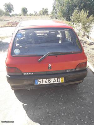 Renault Clio 1.1 Março/92 - à venda - Ligeiros