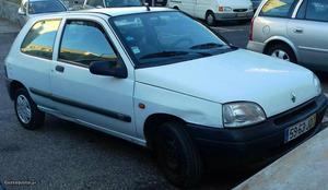 Renault Clio 1.2 Abril/98 - à venda - Ligeiros Passageiros,
