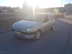 Renault Clio 1.2 RN Novembro/99 - à venda - Ligeiros