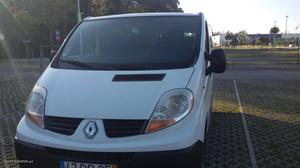 Renault Trafic 2.0DCI 115cv 9LUG Maio/07 - à venda -