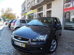 Ford Focus 1.6 SW TDCI 90 TREND Abril/07 - à venda -