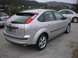 Ford Focus 1.6 TDCI Abril/06 - à venda - Ligeiros