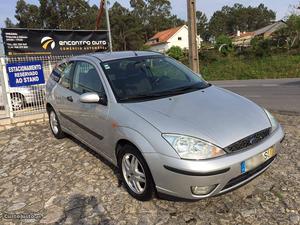 Ford Focus 1.8 Tddi Novembro/01 - à venda - Ligeiros