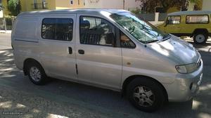 Hyundai H-1 Tdi 2.5 lugares 6 Agosto/01 - à venda -