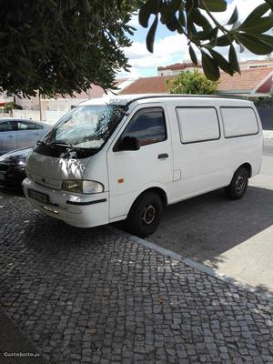 Kia Pregio 2.7d Julho/99 - à venda - Comerciais / Van,