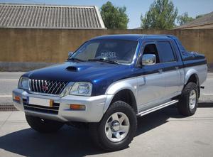 Mitsubishi L200 Strakar 2.5TD Full Box