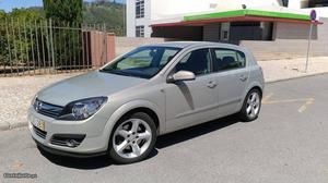 Opel Astra 1.9 CDTI 150cv Agosto/05 - à venda - Ligeiros