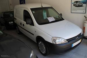 Opel Combo 1.7 CDTi Van 100 cv Novembro/11 - à venda -