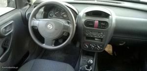 Opel Corsa 1.2 confort Março/02 - à venda - Ligeiros