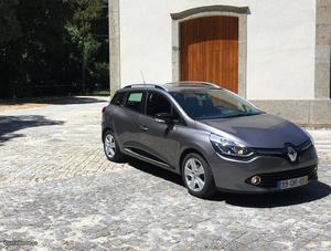 Renault Clio Sport Tourer 0.9 TCe Maio/14 - à venda -