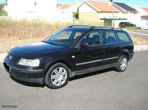 VW Passat 1.9 TDI 115cv Junho/00 - à venda - Ligeiros