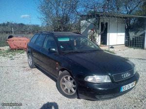 Audi A4 Sport 1.9 tdi Setembro/96 - à venda - Ligeiros