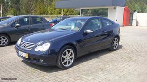 Mercedes-Benz C 220 SportCoupe-IUC 50EUR Abril/01 - à venda