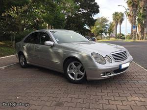 Mercedes-Benz E 220 CDI Eleganc Nacional Janeiro/05 - à