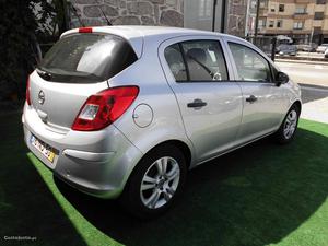 Opel Corsa 1.2 City 5prt. Março/13 - à venda - Ligeiros