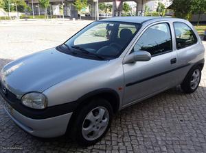 Opel Corsa 1.2 cili 16 valv Abril/00 - à venda - Ligeiros