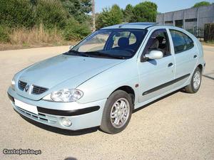 Renault Mégane 1.4 RXE 16v c/AC Abril/00 - à venda -