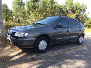 Renault Mégane 1.9 d Outubro/96 - à venda - Comerciais /