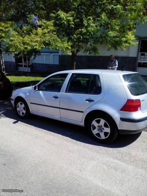 VW Golf  valvulas Agosto/98 - à venda - Ligeiros