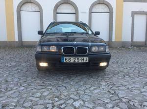 BMW 318 tds touring Outubro/96 - à venda - Ligeiros