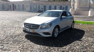 Mercedes-Benz A 180 CDI Urban GPS Março/13 - à venda -