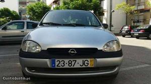 Opel Corsa 1. 3 Dezembro/97 - à venda - Ligeiros