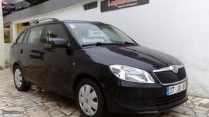 Skoda Fabia 1.2 TSI Beack active Maio/10 - à venda -