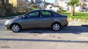 Toyota Corolla 1.4 vvti Julho/02 - à venda - Ligeiros